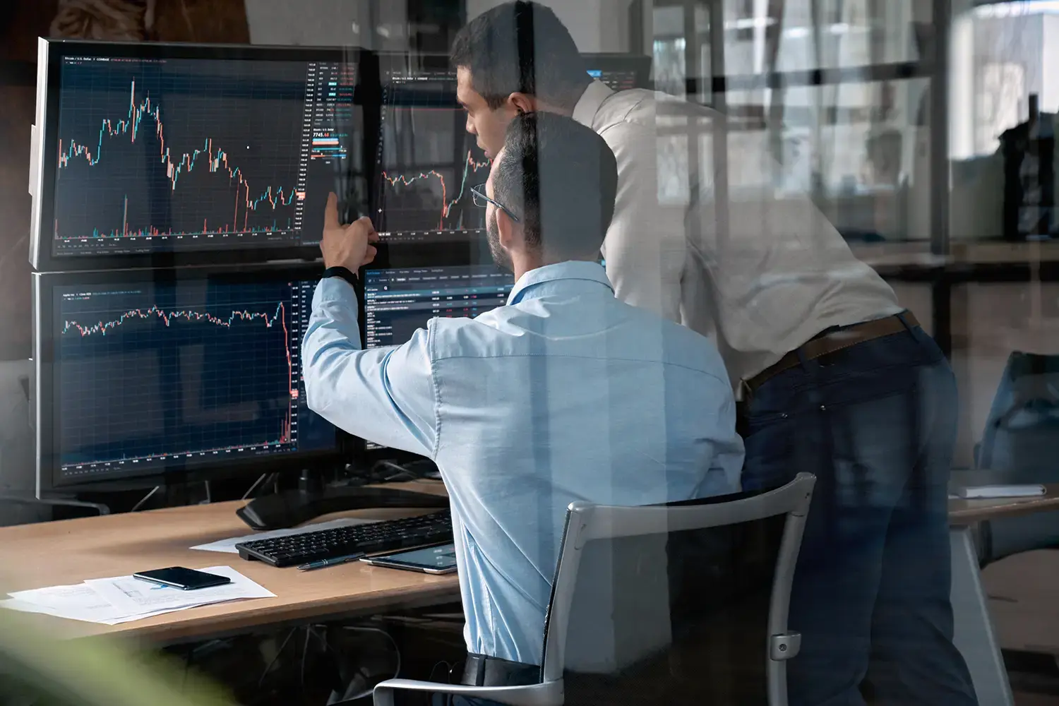 Deep institutional liquidity across forex, CFDs, and commodities